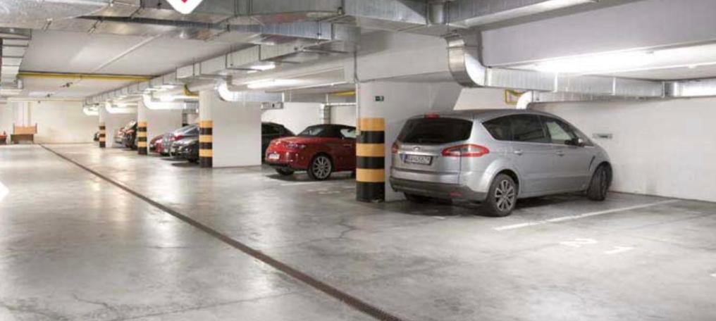 Cerca Movistar Arena Y A Pasos Del Metro Universidad De Chile Con Estacionamiento Santiago del Cile Esterno foto